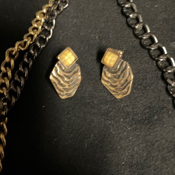 COSTUME AND ACCENT Jewelry Necklace AND Earrings Multi-Colored FAKE - Picture 4 of 4